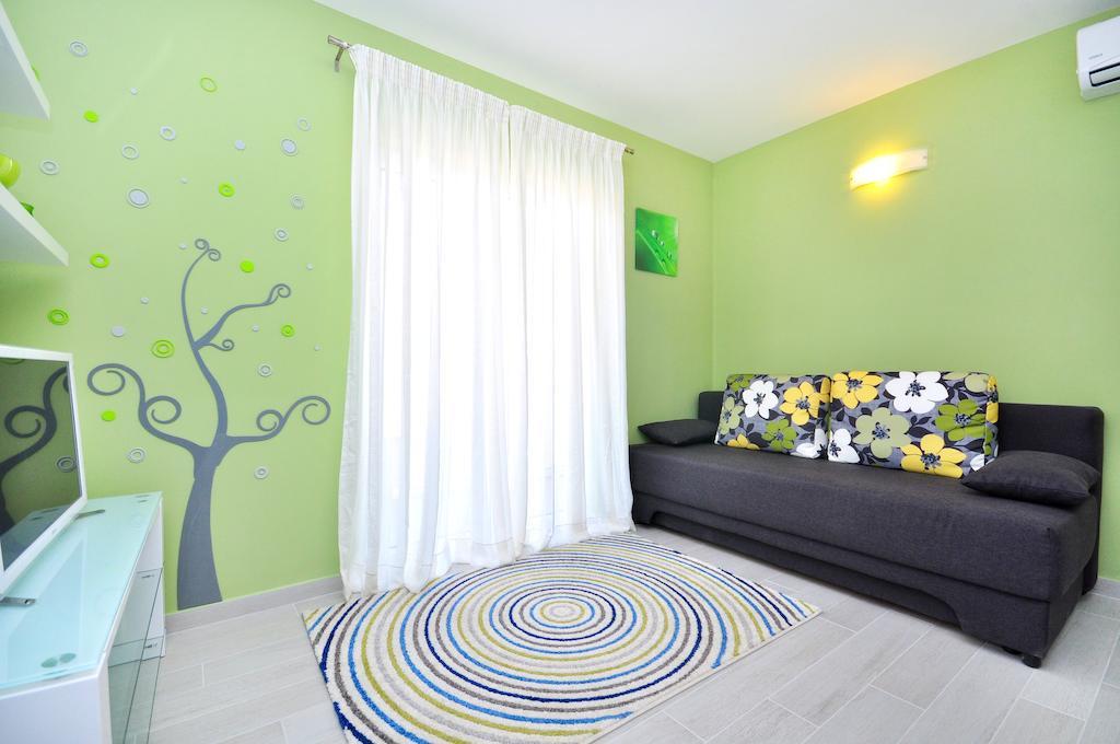 Apartments Sakal 特罗吉尔 客房 照片