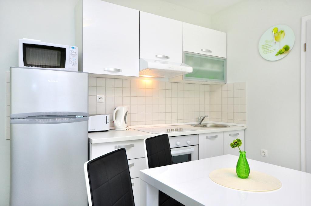 Apartments Sakal 特罗吉尔 客房 照片
