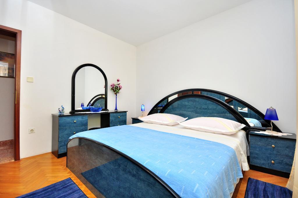 Apartments Sakal 特罗吉尔 客房 照片